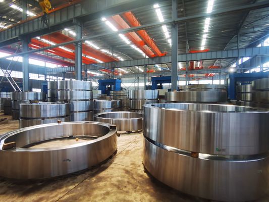 Δαχτυλίδια κιβωτίου ταχυτήτων 34CrNiMo6 Σφυρηλατημένα δαχτυλίδια σχεδιασμένα για βέλτιστη αντοχή στην αντοχή και την αντοχή στην φθορά σε δύσκολες συνθήκες λειτουργίας